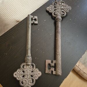 Large Cast Iron Decorative Skeleton Keys NEW never used